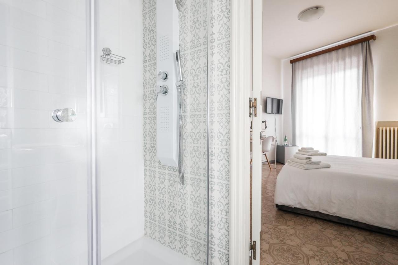 2 Santi - Suite And Rooms Lecce Exterior foto