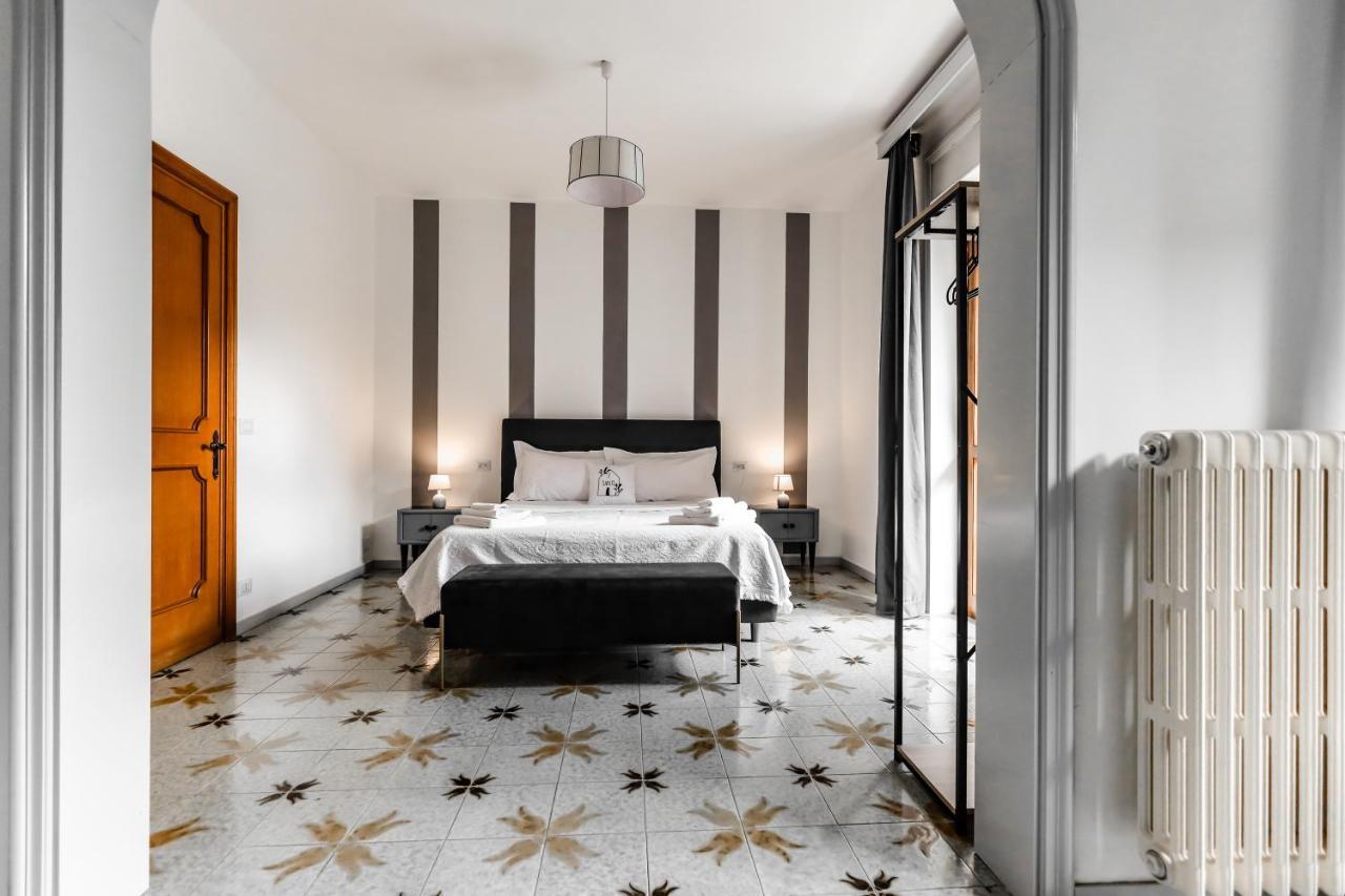 2 Santi - Suite And Rooms Lecce Exterior foto